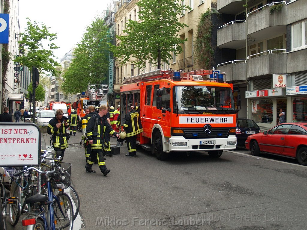 Dachstuhlbrand Belgisches Viertel Maastricherstr P101.JPG